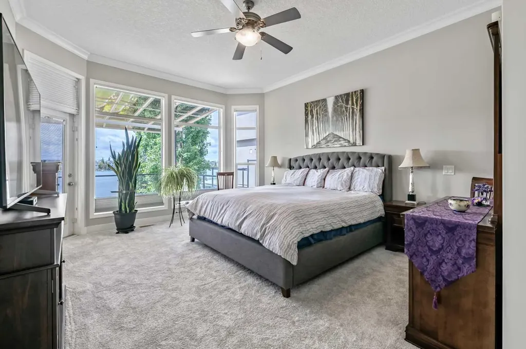 246 Crystal Shores Drive Okotoks AB T1S 2C5