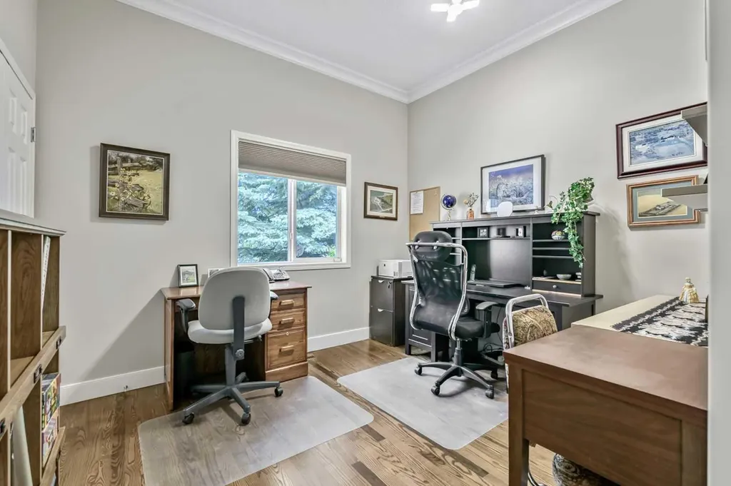 246 Crystal Shores Drive Okotoks AB T1S 2C5