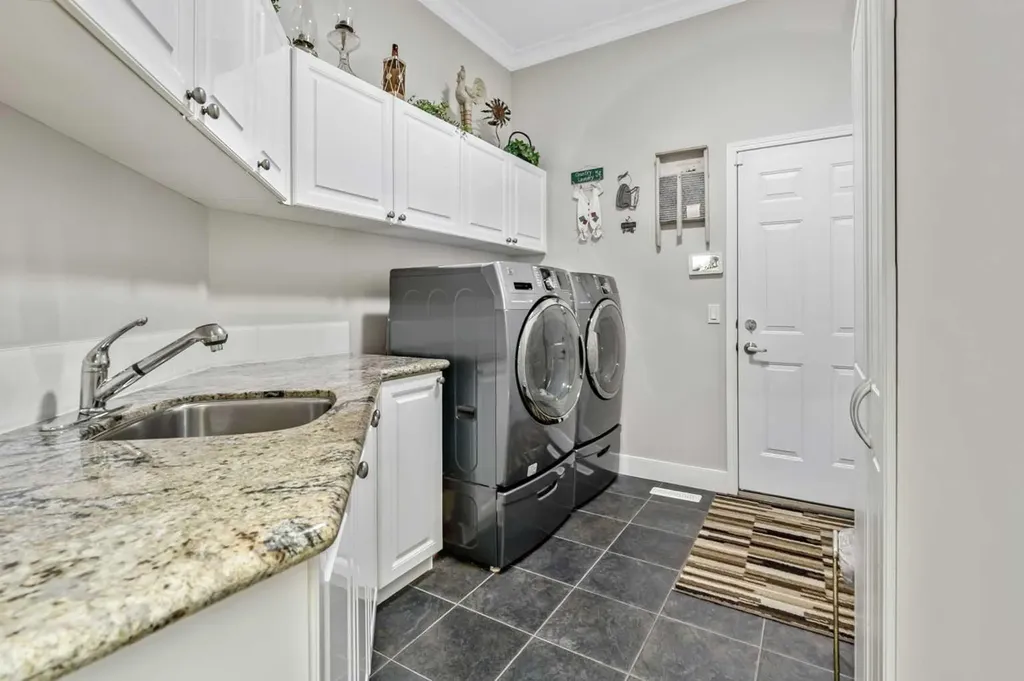 246 Crystal Shores Drive Okotoks AB T1S 2C5