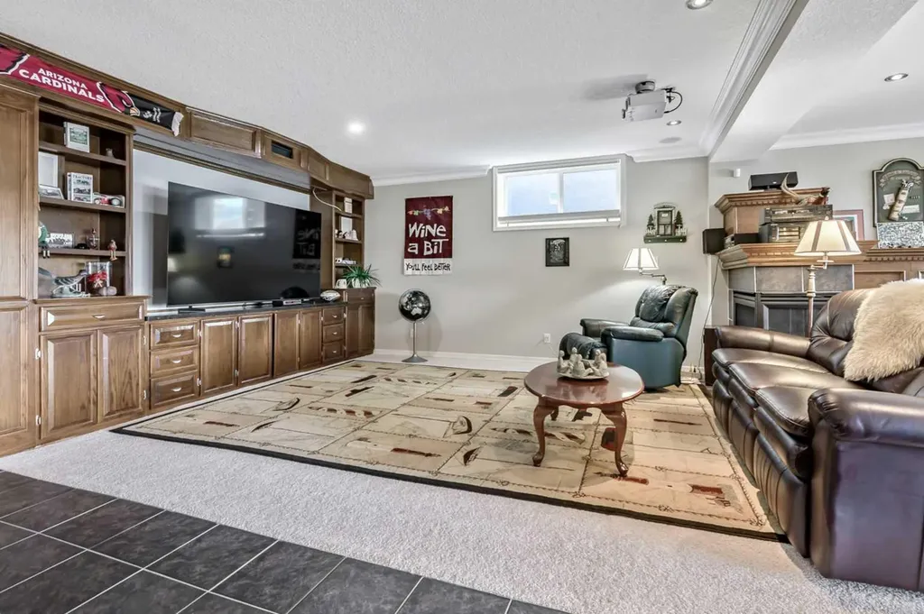 246 Crystal Shores Drive Okotoks AB T1S 2C5