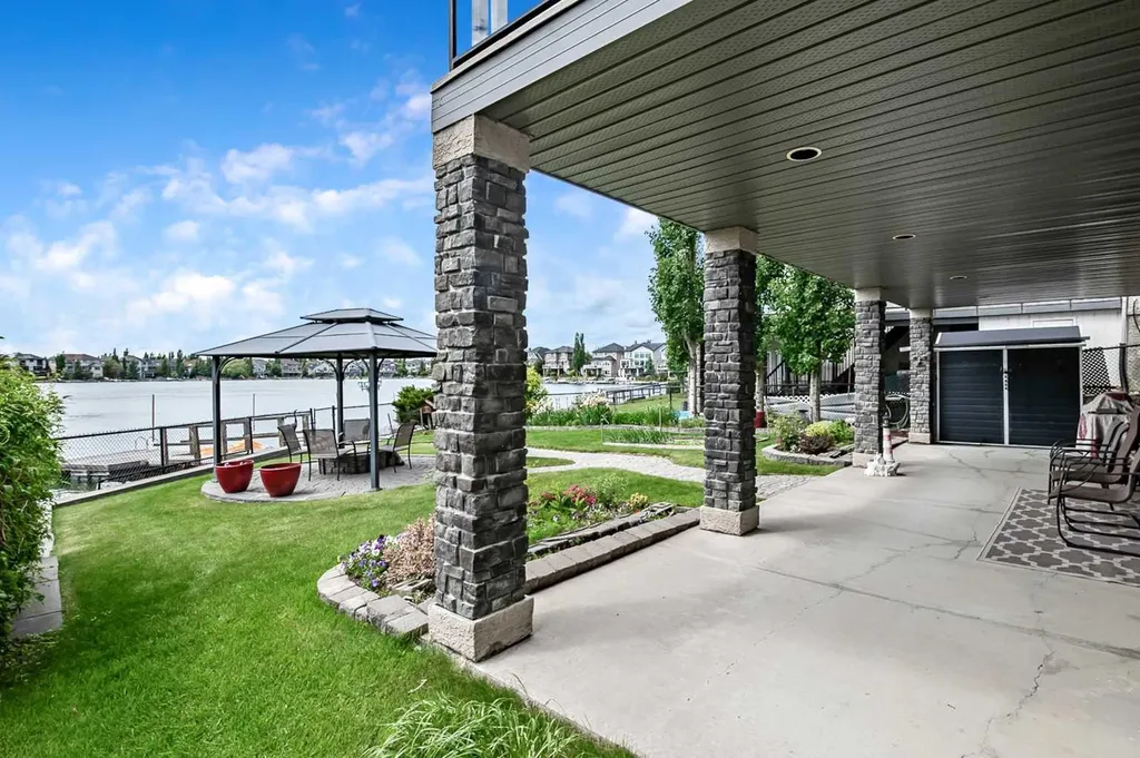 246 Crystal Shores Drive Okotoks AB T1S 2C5
