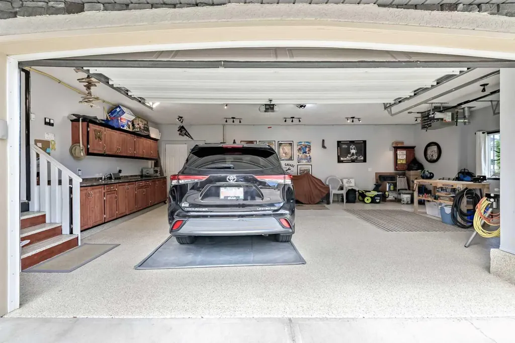 246 Crystal Shores Drive Okotoks AB T1S 2C5