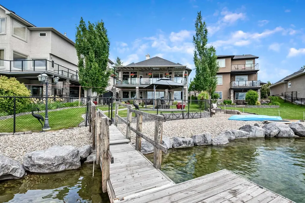 246 Crystal Shores Drive Okotoks AB T1S 2C5