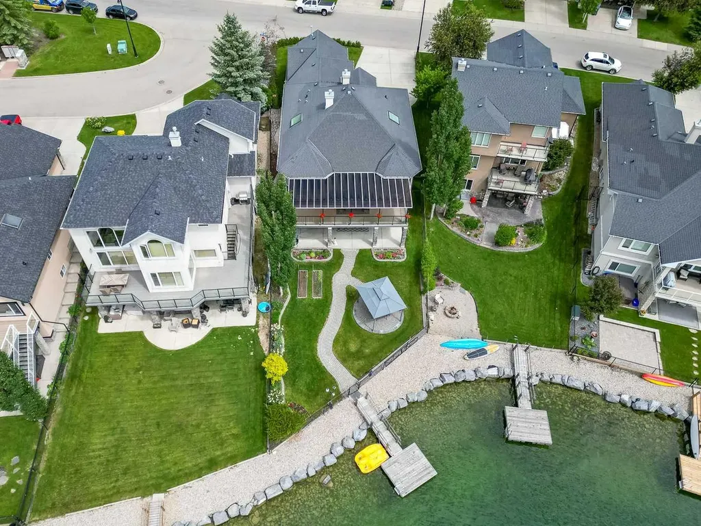 246 Crystal Shores Drive Okotoks AB T1S 2C5