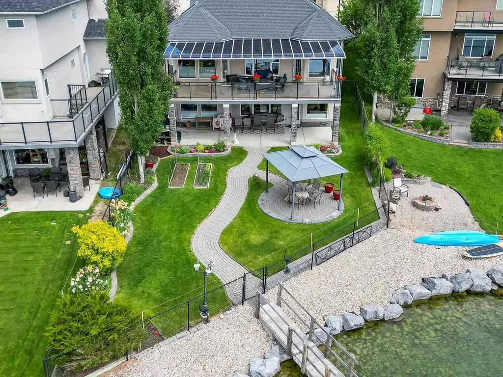 246 Crystal Shores Drive Okotoks AB T1S 2C5