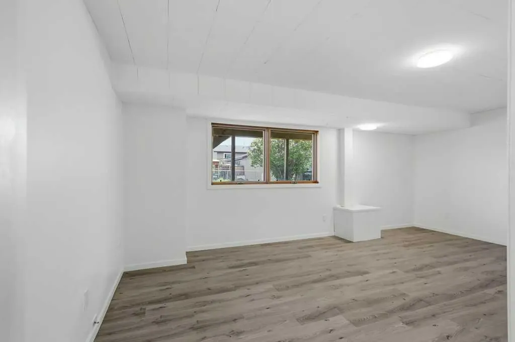 28 Larne Place Penhold AB T0M 1R0