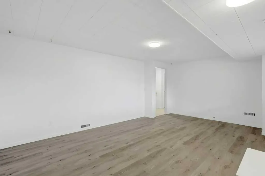 28 Larne Place Penhold AB T0M 1R0