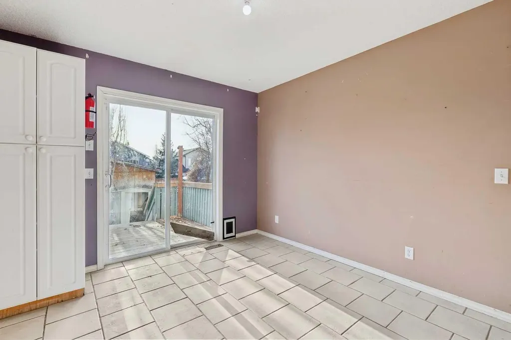 47 Covewood Park NE Calgary AB T3K 4T2