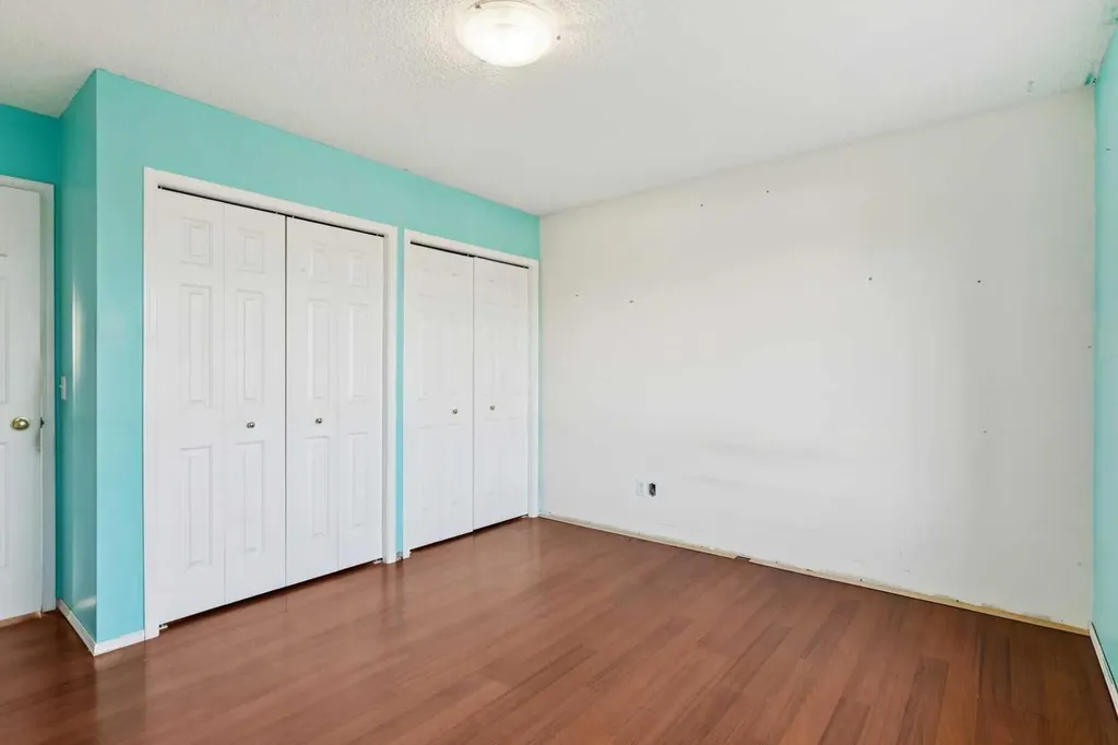 47 Covewood Park NE Calgary AB T3K 4T2