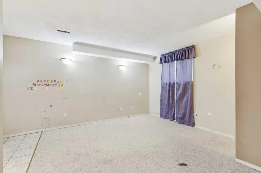 47 Covewood Park NE Calgary AB T3K 4T2