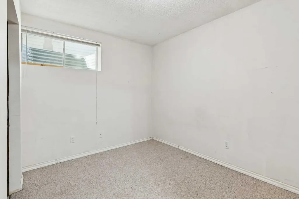 47 Covewood Park NE Calgary AB T3K 4T2