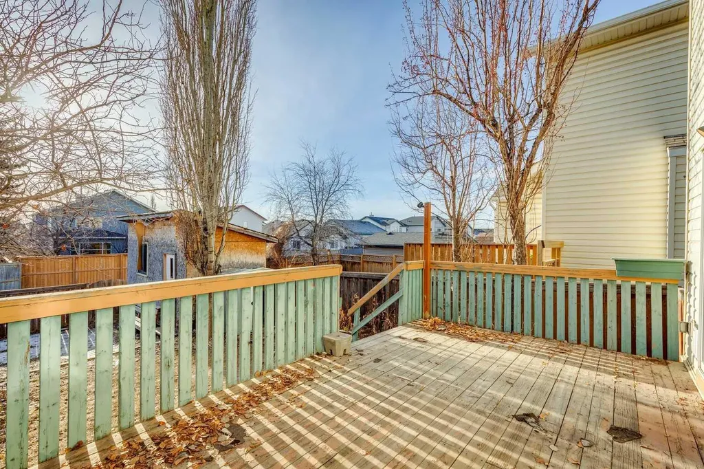 47 Covewood Park NE Calgary AB T3K 4T2