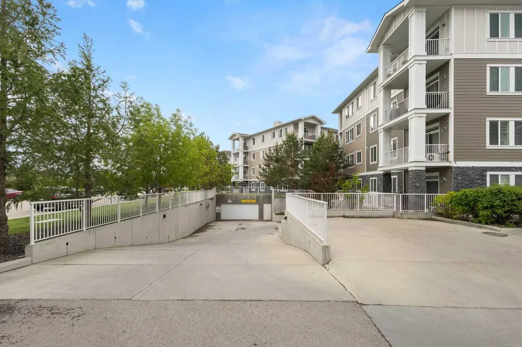 522 Cranford Drive SE Calgary AB T3M 2L7
