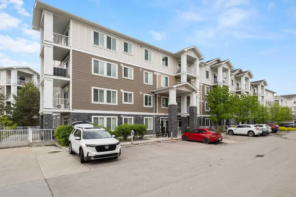522 Cranford Drive SE Calgary AB T3M 2L7