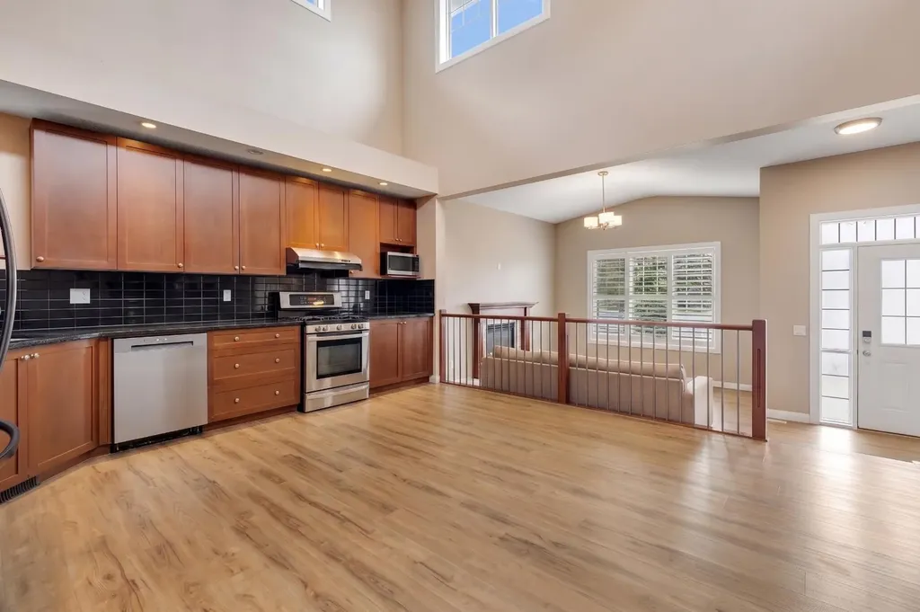 88 Evansdale Landing NW Calgary AB T3P 0C8