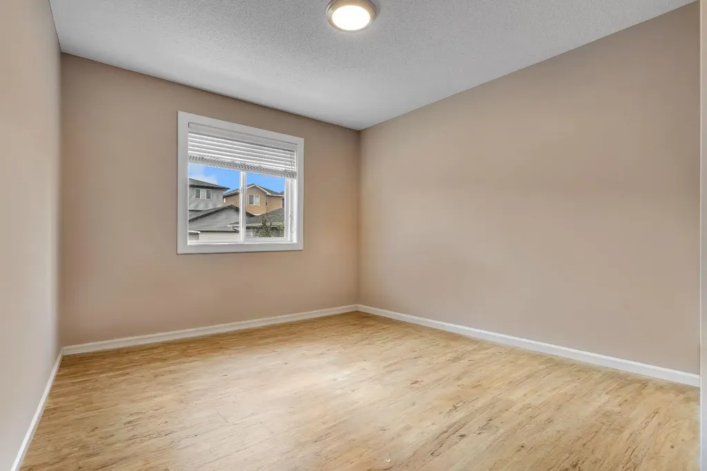 88 Evansdale Landing NW Calgary AB T3P 0C8