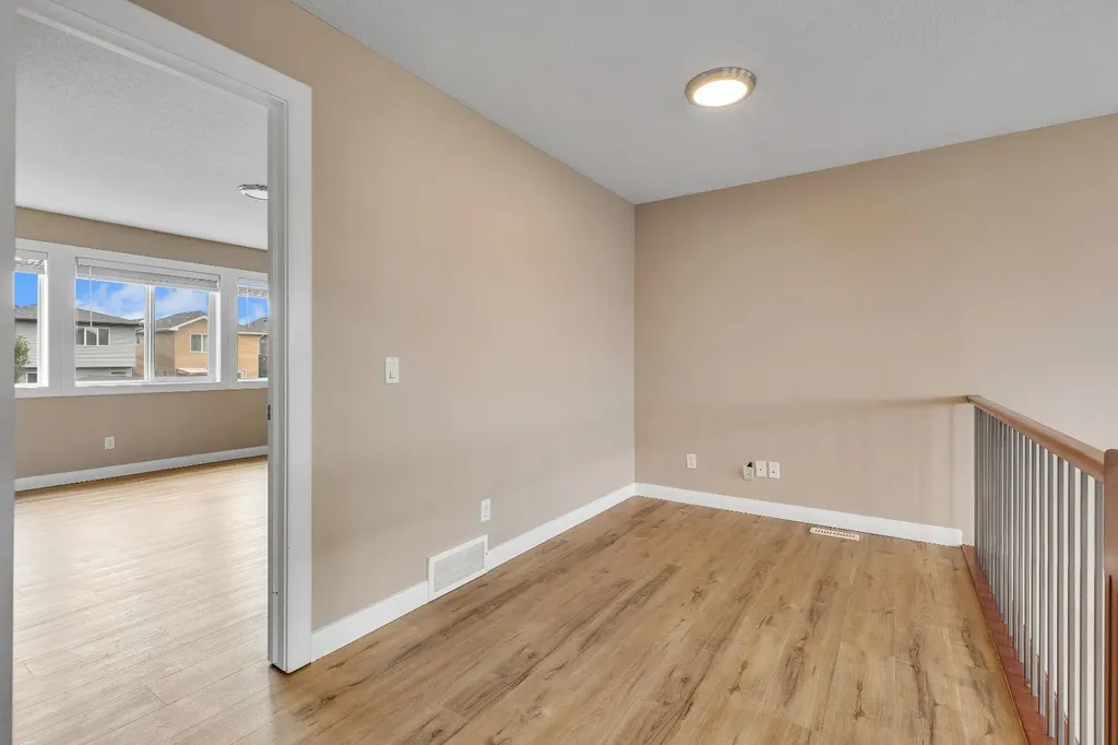 88 Evansdale Landing NW Calgary AB T3P 0C8