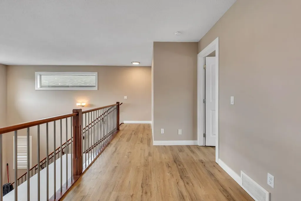 88 Evansdale Landing NW Calgary AB T3P 0C8