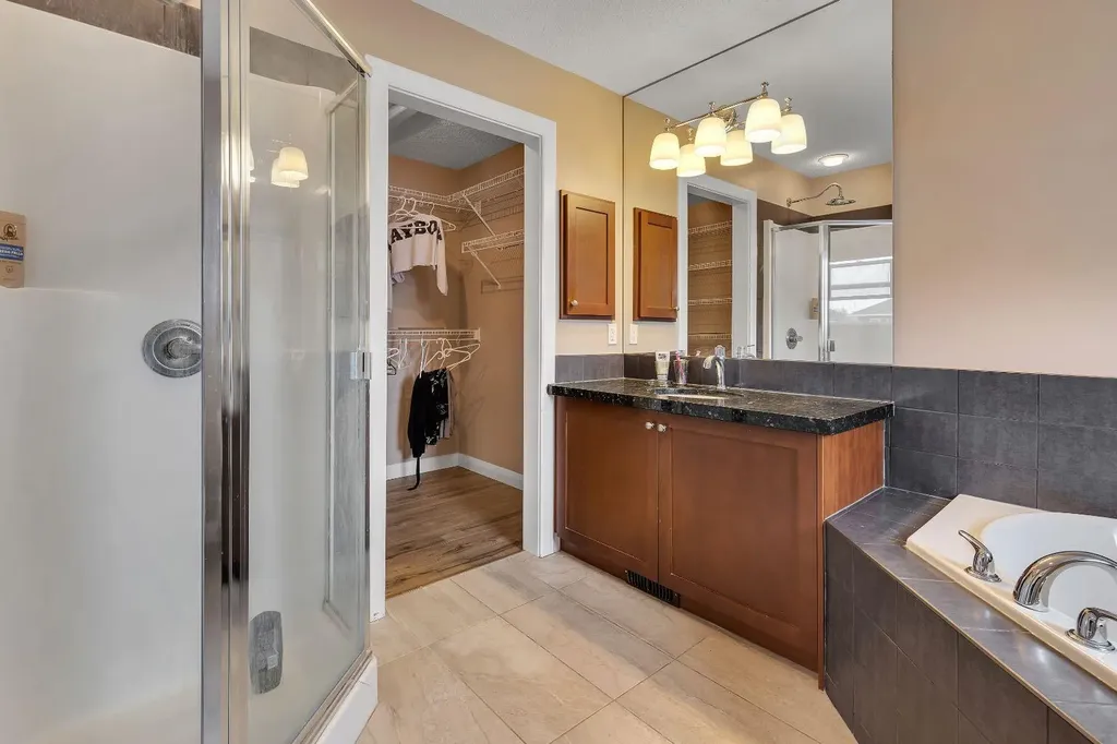 88 Evansdale Landing NW Calgary AB T3P 0C8