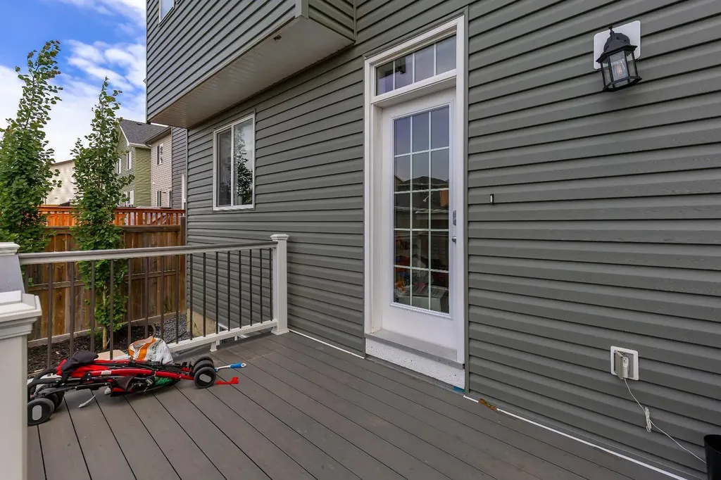 88 Evansdale Landing NW Calgary AB T3P 0C8