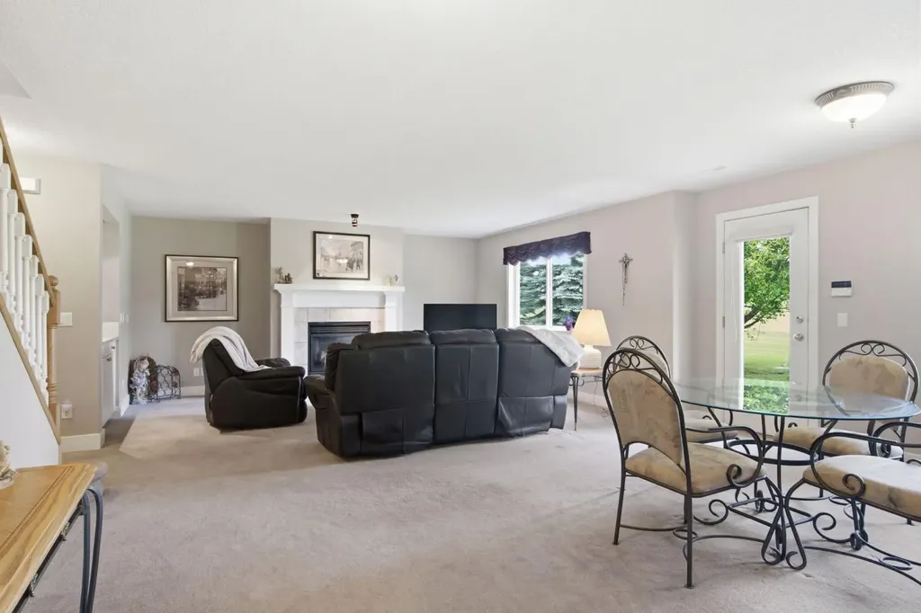 25 Ravine Drive Heritage Pointe AB T1S 4H3