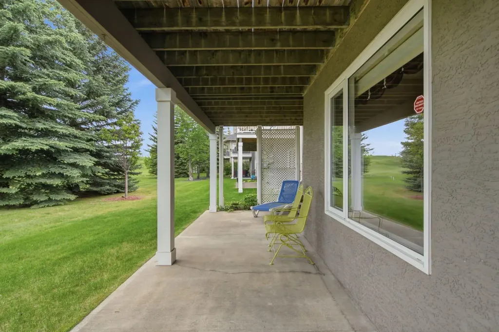 25 Ravine Drive Heritage Pointe AB T1S 4H3