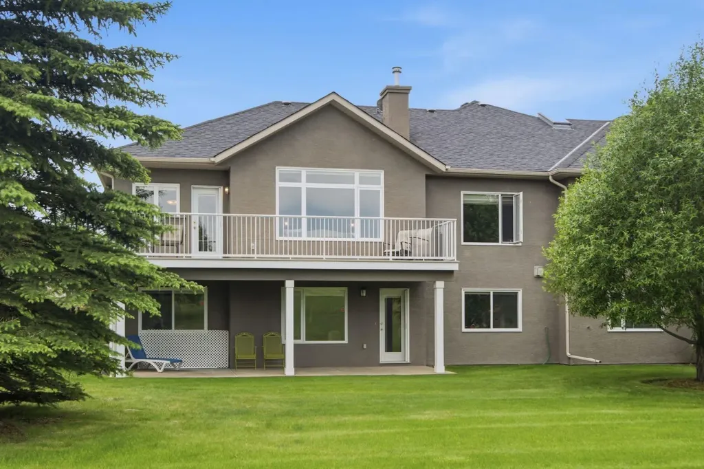 25 Ravine Drive Heritage Pointe AB T1S 4H3