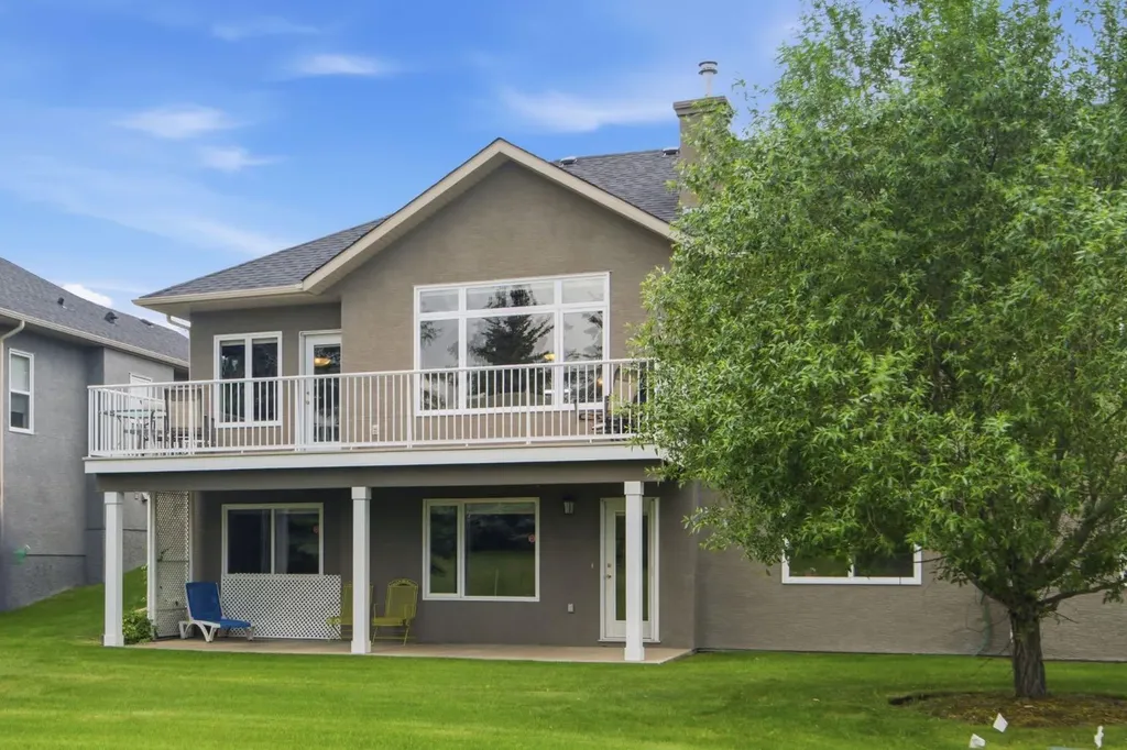 25 Ravine Drive Heritage Pointe AB T1S 4H3
