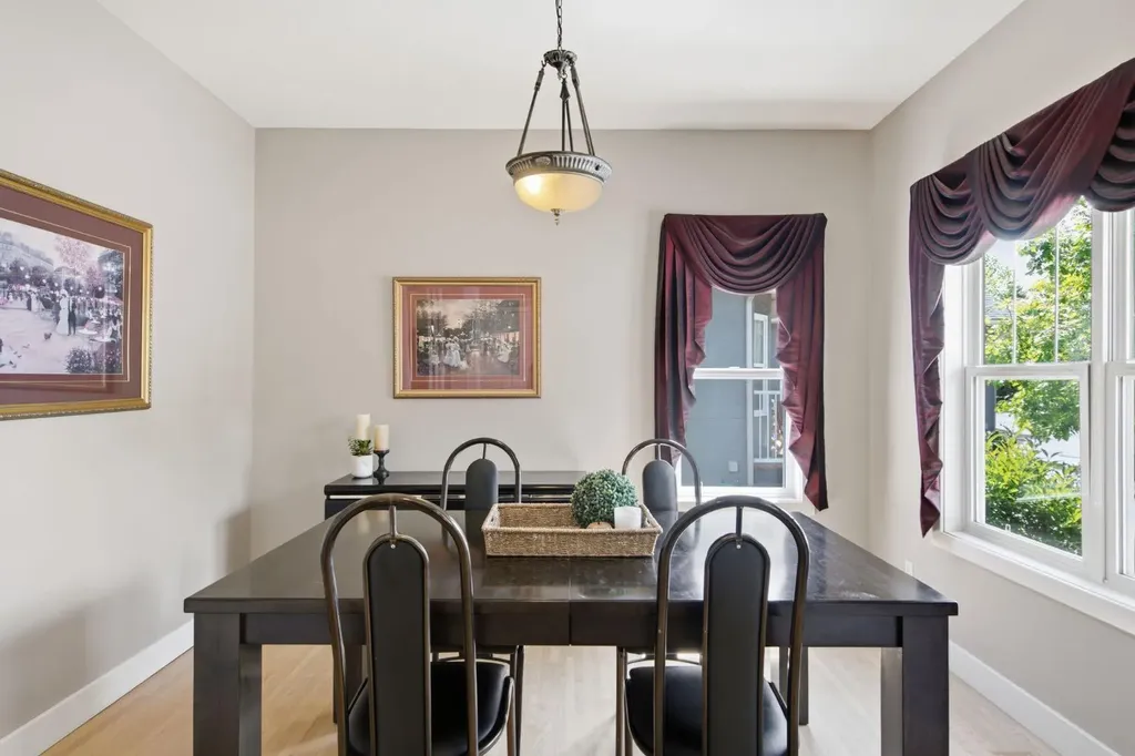 25 Ravine Drive Heritage Pointe AB T1S 4H3