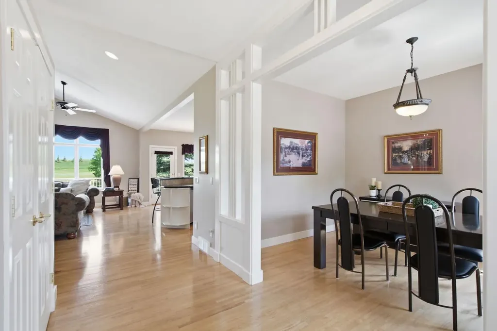 25 Ravine Drive Heritage Pointe AB T1S 4H3