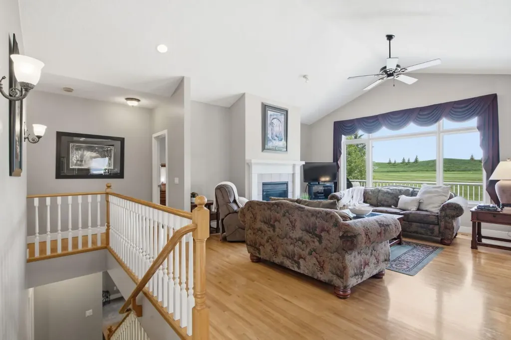 25 Ravine Drive Heritage Pointe AB T1S 4H3