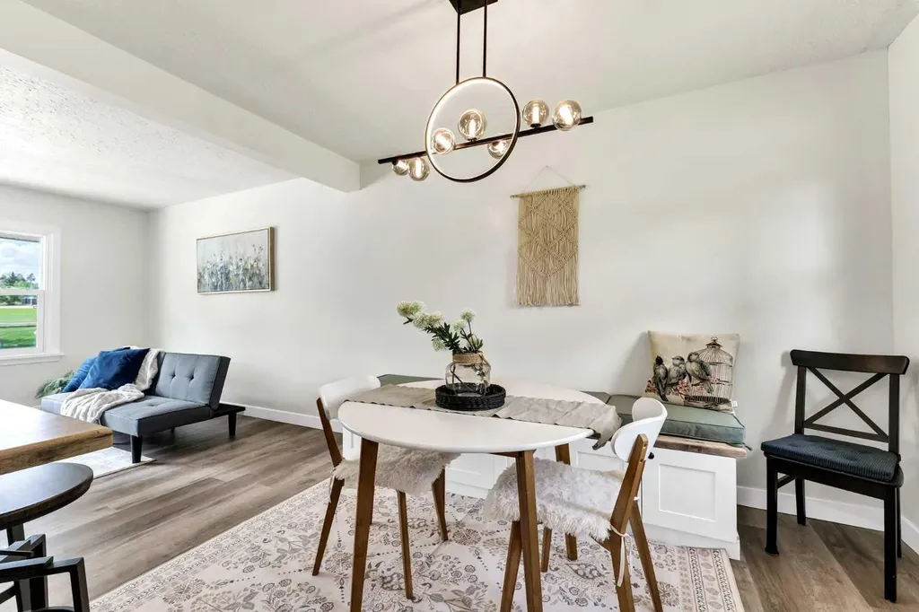 1005 Bullivant Crescent SW Medicine Hat AB T1A 5G7