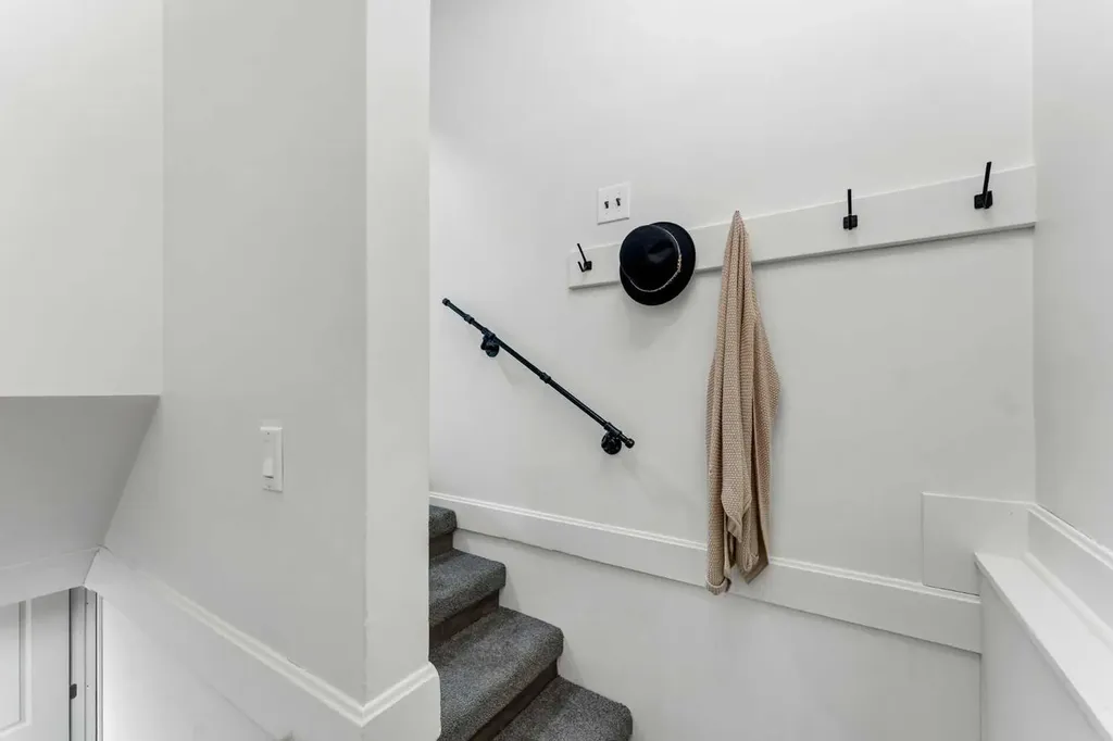 1005 Bullivant Crescent SW Medicine Hat AB T1A 5G7