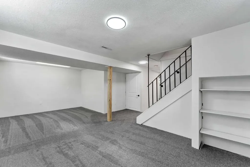 1005 Bullivant Crescent SW Medicine Hat AB T1A 5G7