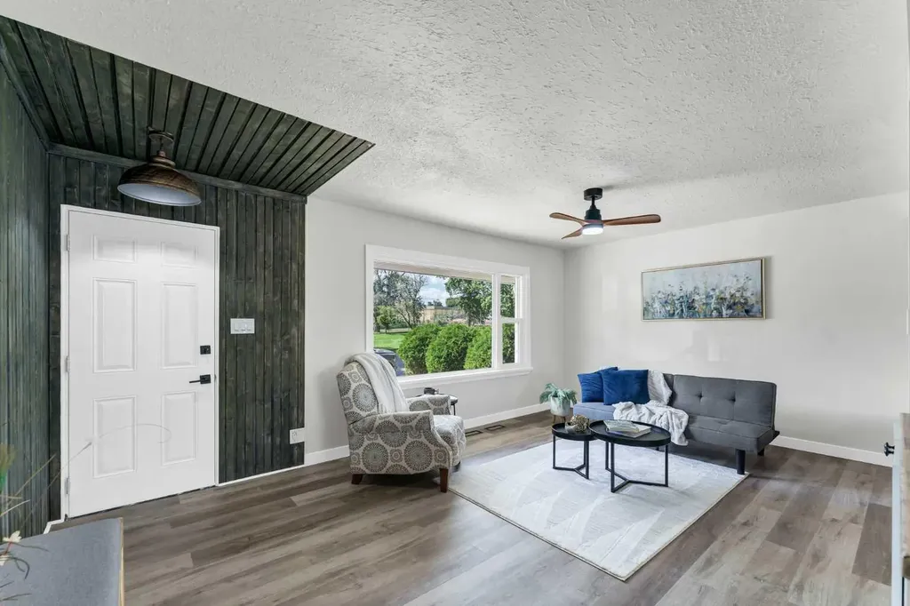 1005 Bullivant Crescent SW Medicine Hat AB T1A 5G7