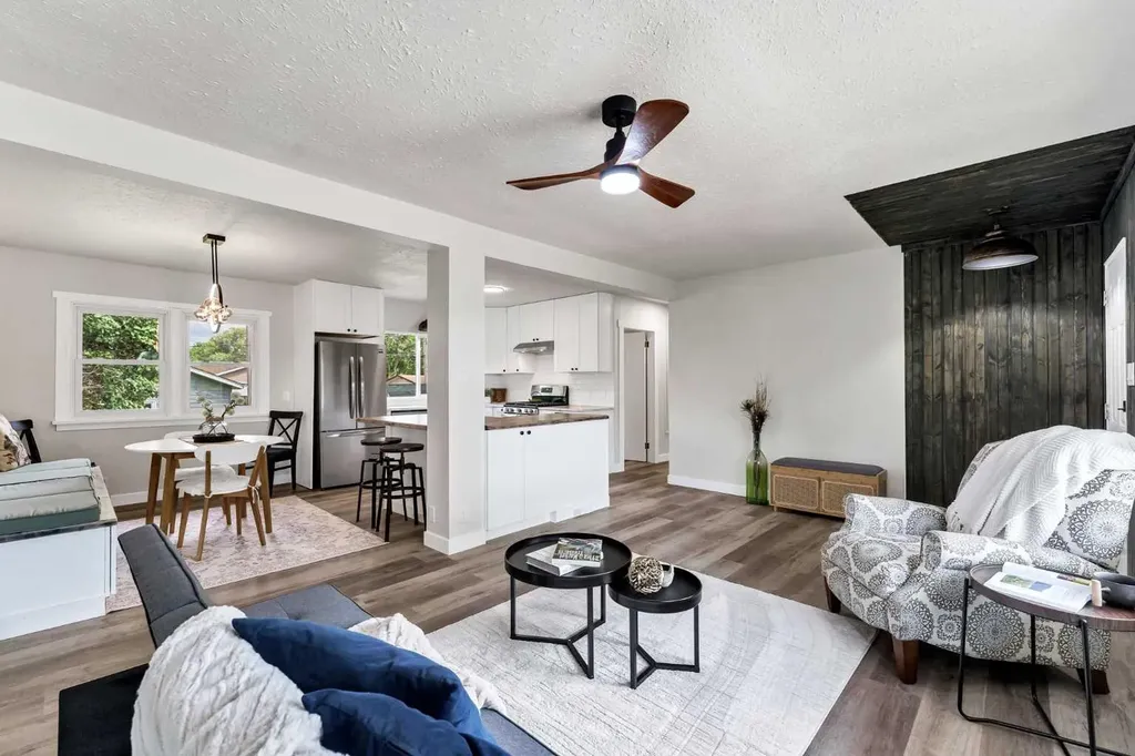1005 Bullivant Crescent SW Medicine Hat AB T1A 5G7