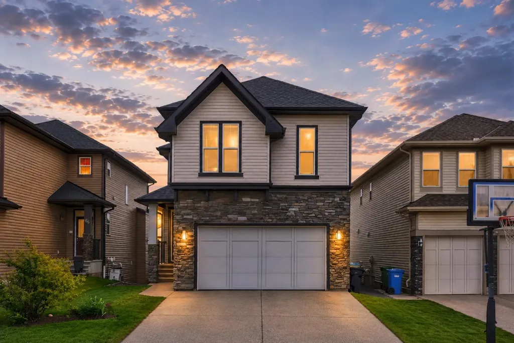 60 Tremblant Terrace SW Calgary AB T3H0B9