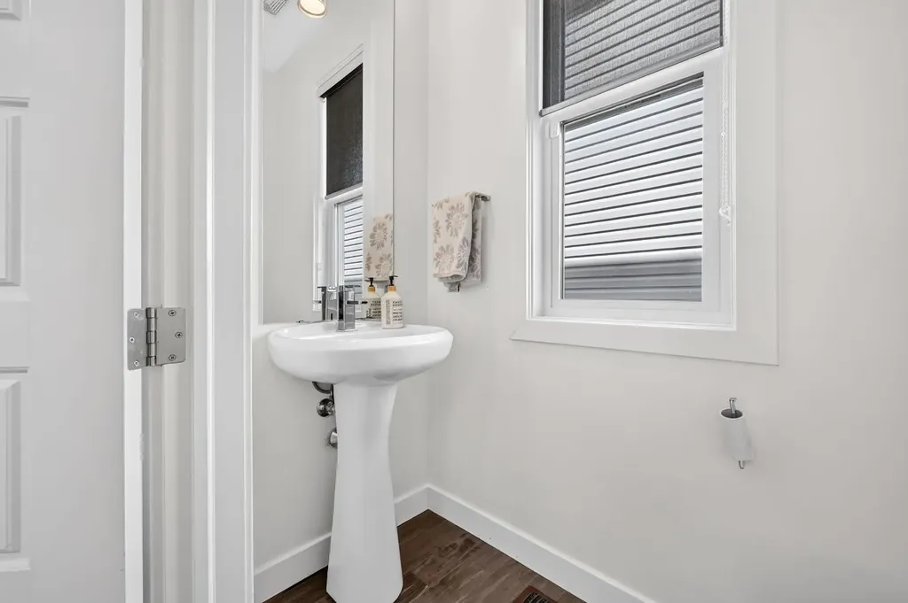 60 Tremblant Terrace SW Calgary AB T3H0B9