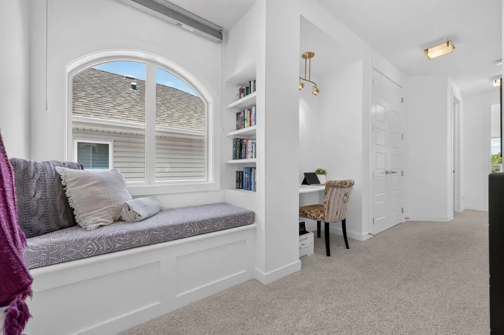60 Tremblant Terrace SW Calgary AB T3H0B9
