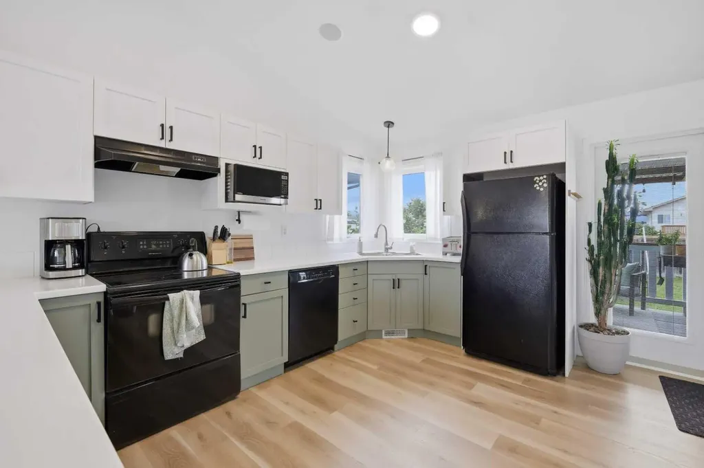 4929 Westbrooke Road Blackfalds AB T4M 0L1