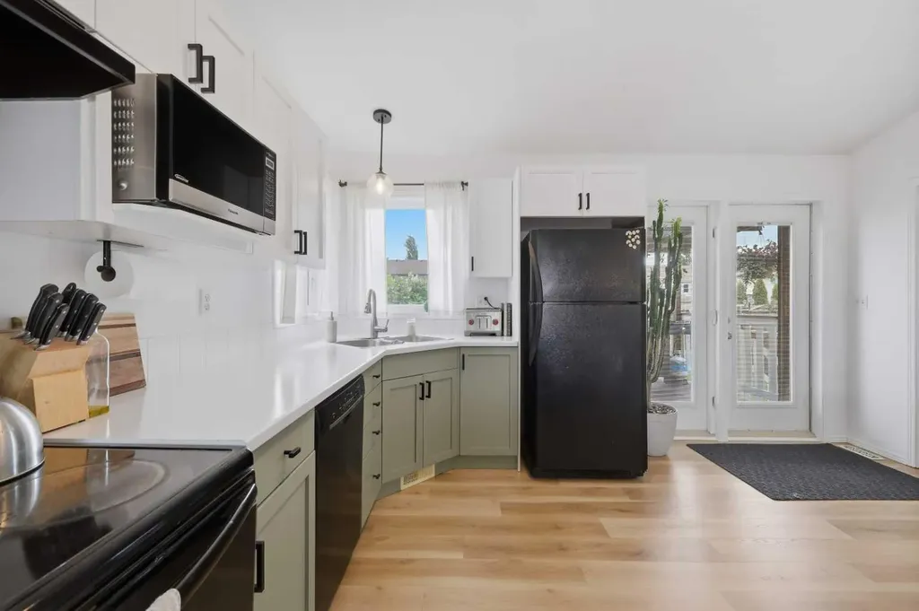 4929 Westbrooke Road Blackfalds AB T4M 0L1