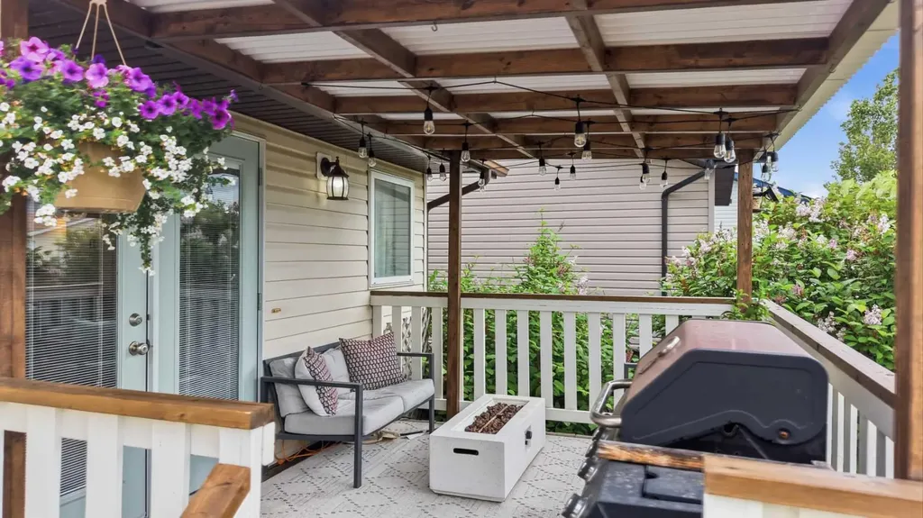 4929 Westbrooke Road Blackfalds AB T4M 0L1