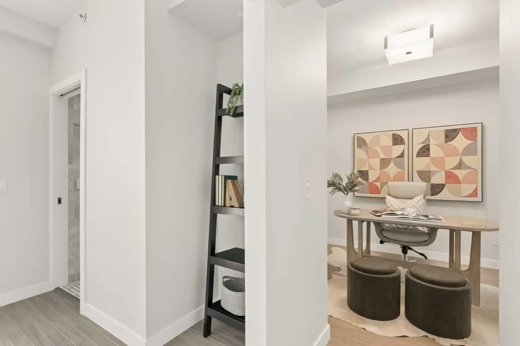 119 19 Street NW Calgary AB T2N 2S7