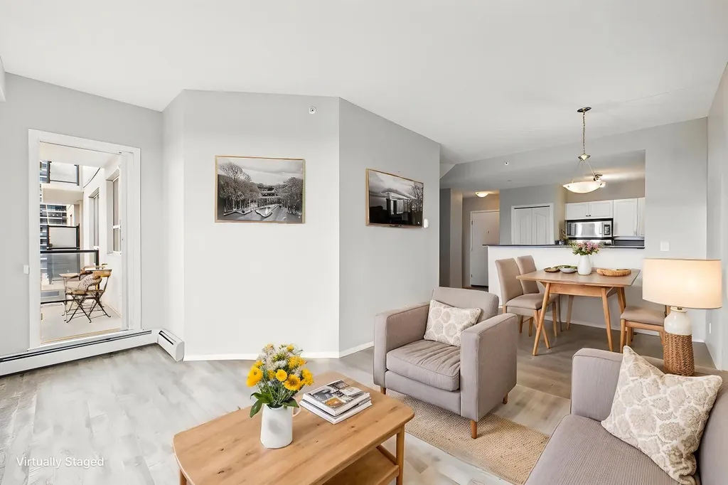 1053 10 Street SW Calgary AB T2R 1S6