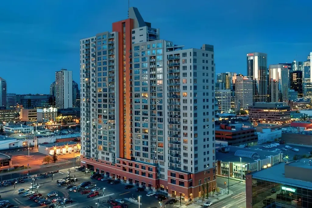 1053 10 Street SW Calgary AB T2R 1S6