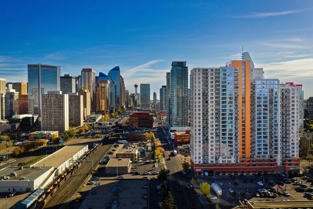 1053 10 Street SW Calgary AB T2R 1S6