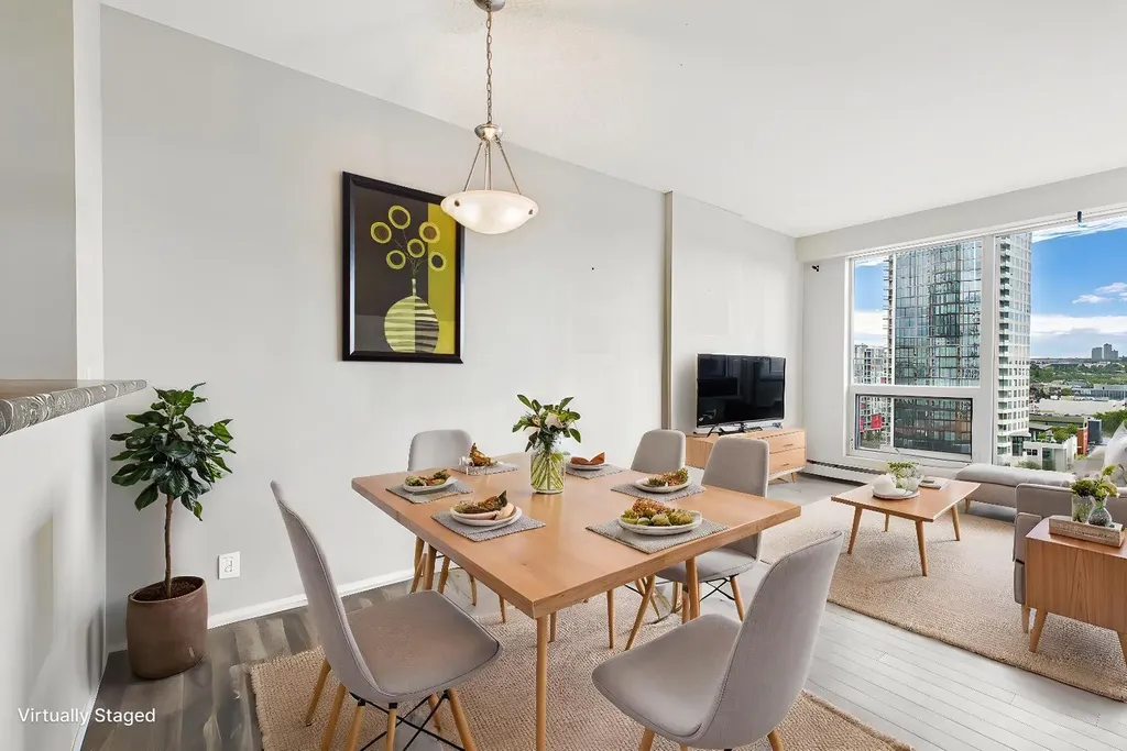 1053 10 Street SW Calgary AB T2R 1S6