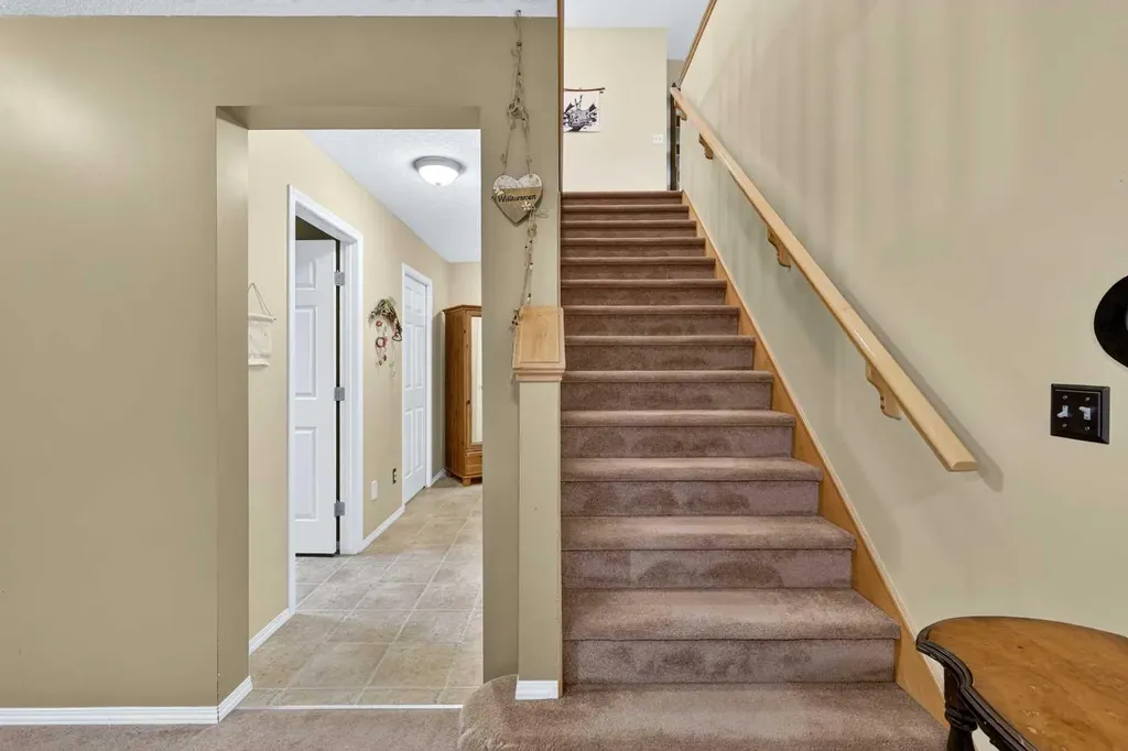 14 Evergreen Common SW Calgary AB T2Y 4N8