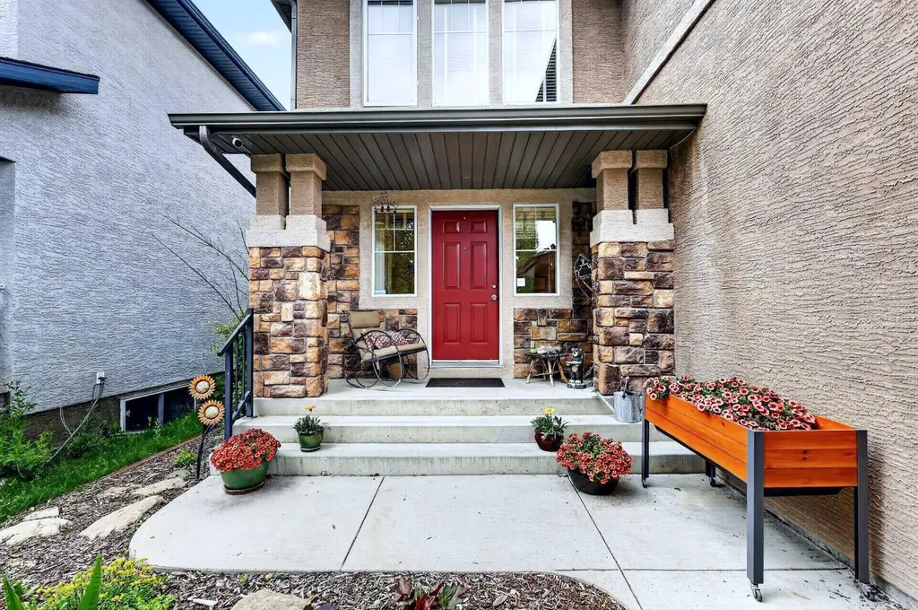 14 Evergreen Common SW Calgary AB T2Y 4N8
