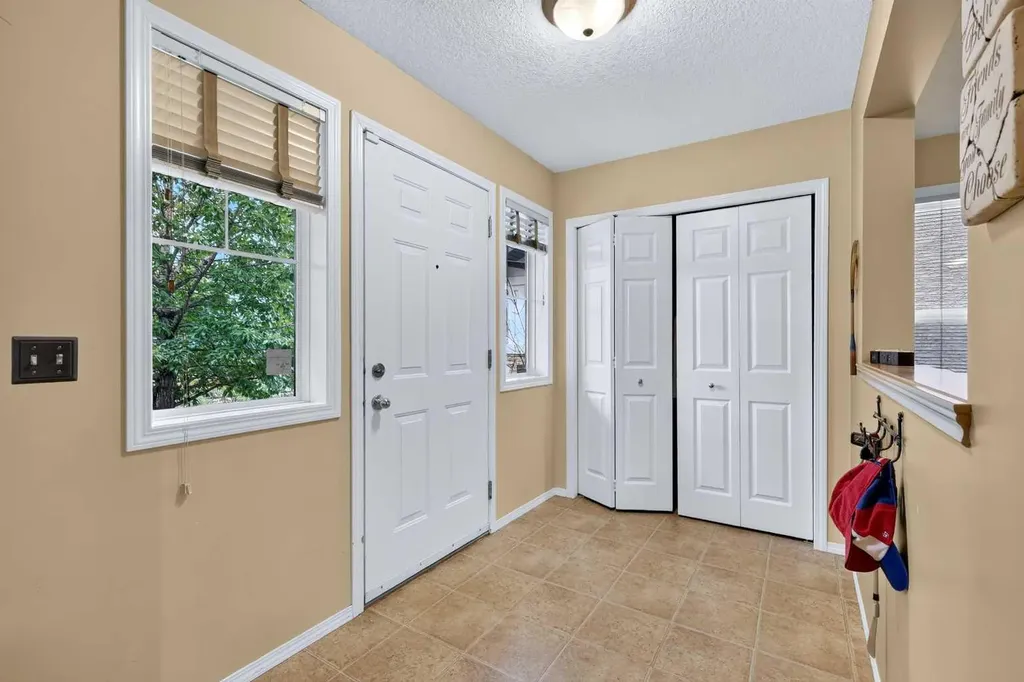 14 Evergreen Common SW Calgary AB T2Y 4N8